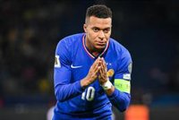 Mbappé deja la concentración de Francia por problemas en el tobillo