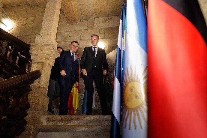 Rueda, en la sede de la Secretaría Xeral de Emigración.