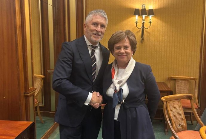El ministro del Interior, Fernando Grande-Marlaska, con su homóloga portuguesa, la ministra de Administración Interna, María Lúcia Amaral