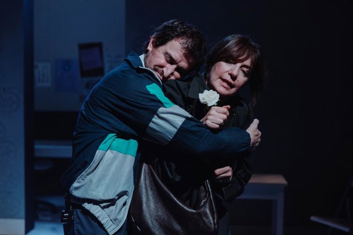 El Teatre Rialto de València la premiada 'L'imperatiu categòric', de Victoria Szpunberg