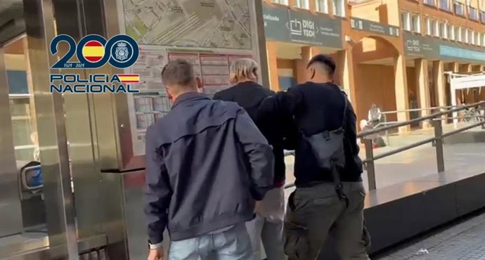 Un detenido como presunto autor del asesinato de un hombre en los Jardines de Picasso de Málaga en 2021.