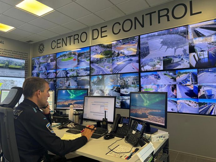 Central de control de la Policia Local de Paterna