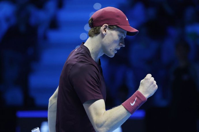 12 November 2025, Italy, Turin: Italian tennis player Jannik Sinner celebrates a point against Germany's Alexander Zverev during their men's singles group stage tennis match of the ATP World Tour Finals at the Inalpi Arena. Photo: Felice Calabro/IPA via Z