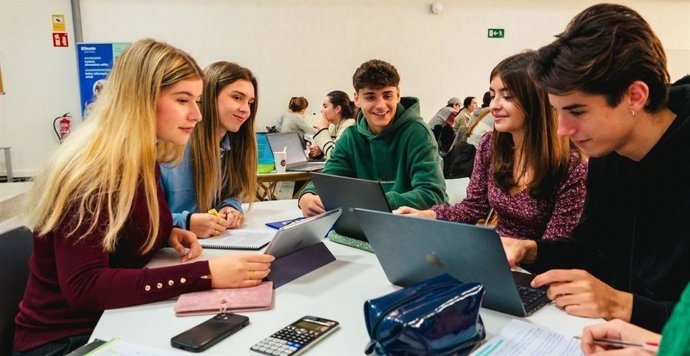 Deustuko Unibertsitatearen informazio saioak