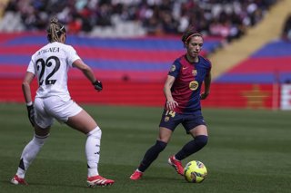 Archivo - Aitana Bonmati of FC Barcelona in action during the Spanish Women league, Liga F, football match played between FC Barcelona and Real Madrid CF at Estadi Olimpic Lluis Companys on March 23, 2025 in Barcelona, Spain.