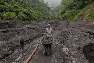 Archivo - Colombia.- Una explosión en una mina de carbón deja al menos tres muertos en el centro-norte de Colombia 