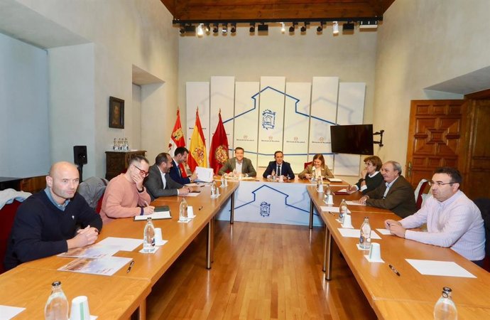 Reunión de la Diputación de Valladolid con los grupos de acción local.