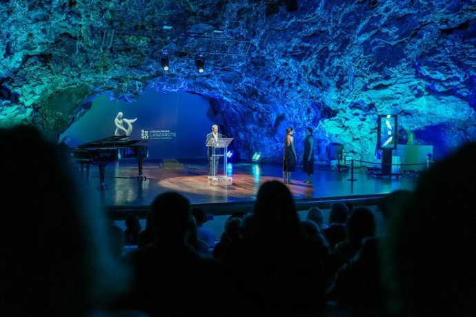 Un momento de la gala de los II Premios Azul Zero, que han tenido lugar este viernes, 14 de noviembre de 2025, en los Jameos del Agua, en la isla canaria de Lanzarote