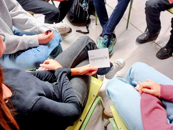 Una de las actividades de Ama Matarraña con estudiantes de secundaria.