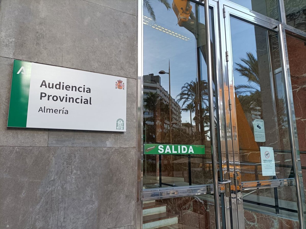 Descubren conexión entre el abdomen y la mente inconsciente en Almería.