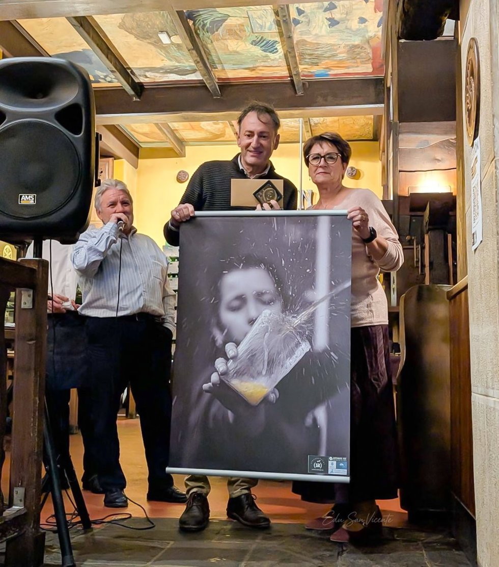 El riojano Eduardo San Vicente, Medalla de Oro en el Concurso Internacional de Fotografías La Sidra en Gijón