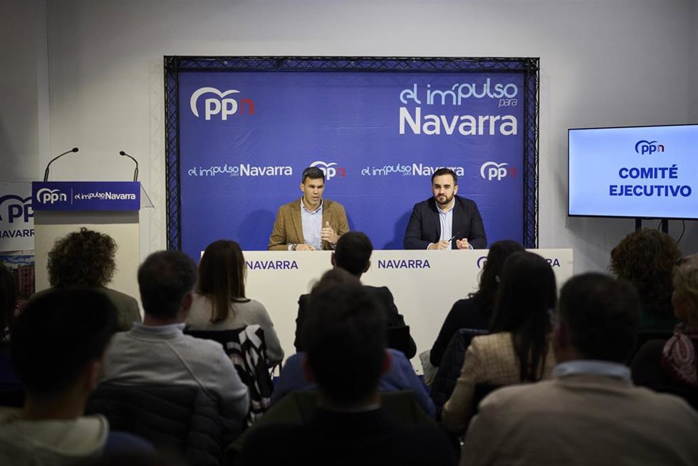 El presidente del PP de Navarra, Javier García, preside la reunión del Comité Ejecutivo del PPN.