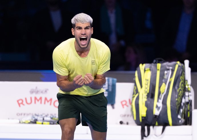 13 November 2025, Italy, Turin: Spanish tennis player Carlos Alcaraz celebrates defeating Italian Lorenzo Musetti during their men's singles group stage match of the ATP World Tour Finals at the Inalpi Arena. Photo: Jon Buckle/PA Wire/dpa