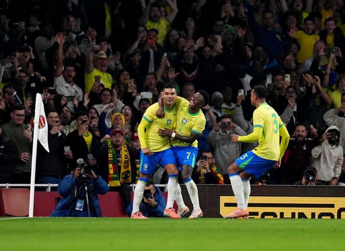 Brasil - Senegal, amistoso en el Emirates Stadium