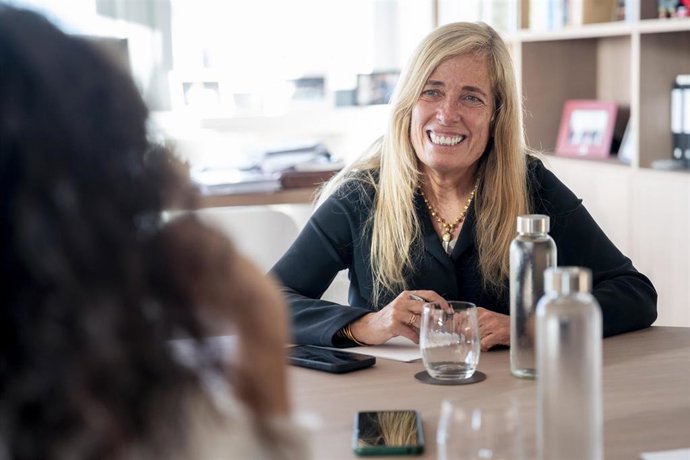 La consejera de Economía de la Comunidad de Madrid, Rocío Albert, durante una entrevista para Europa Press, a 12 de noviembre de 2025, en Madrid (España). 