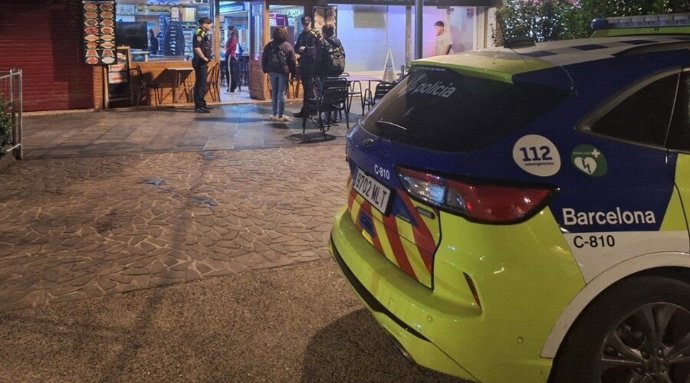 Inspección de establecimientos en los Jardins de la Mediterrània