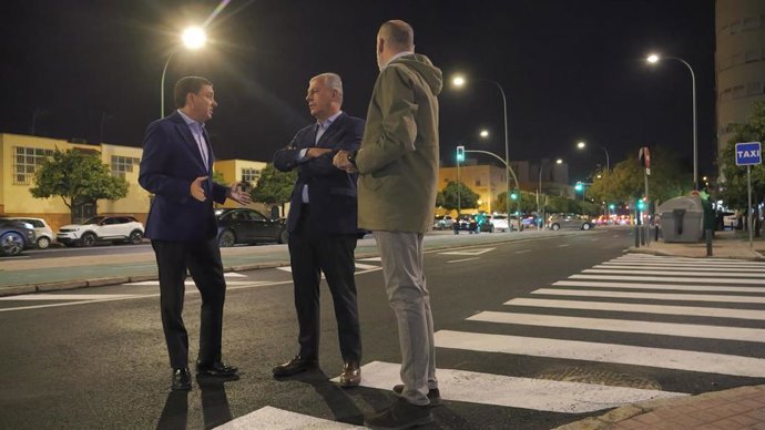 El Ayuntamiento de Sevilla renueva el pavimento urbano: reasfaltado de la Carretera de Carmona y obras en distritos