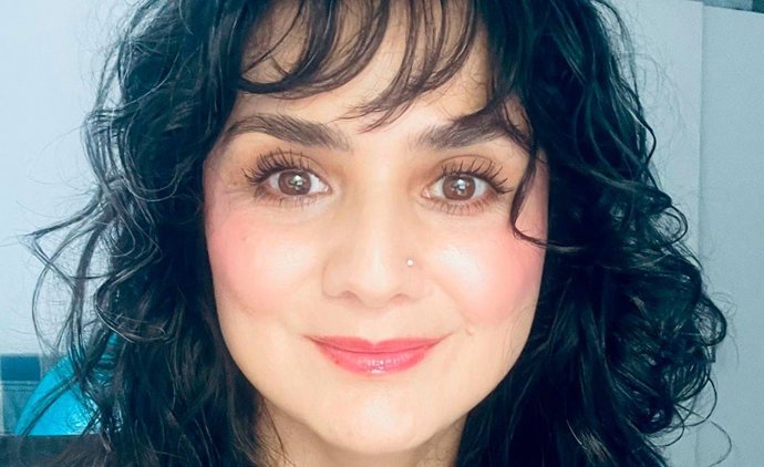 Ananda Zeas Sigüenza, autora de la tesis.