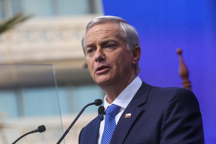 November 6, 2025, Vina Del Mar, Chile: The far-right presidential candidate Jose Antonio Kast gives a speech in front of thousands of supporters at one of the first campaign closings in these Chilean presidential elections. The far-right presidential cand