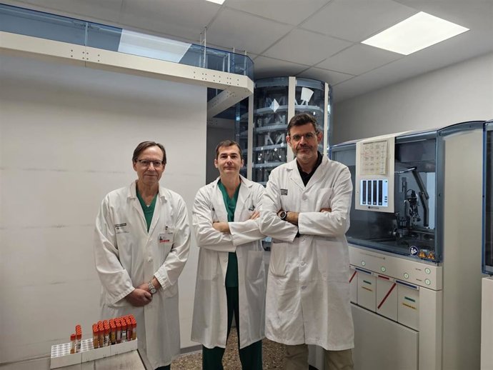 Especialistas del Clínico de València