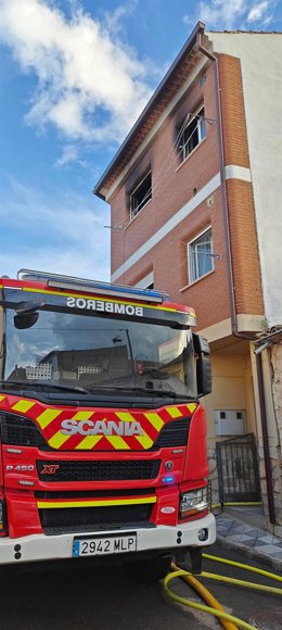 Bomberos de Cuenca sofocan un incendio que se salda sin daños personales en una vivienda de Villar de Olalla.