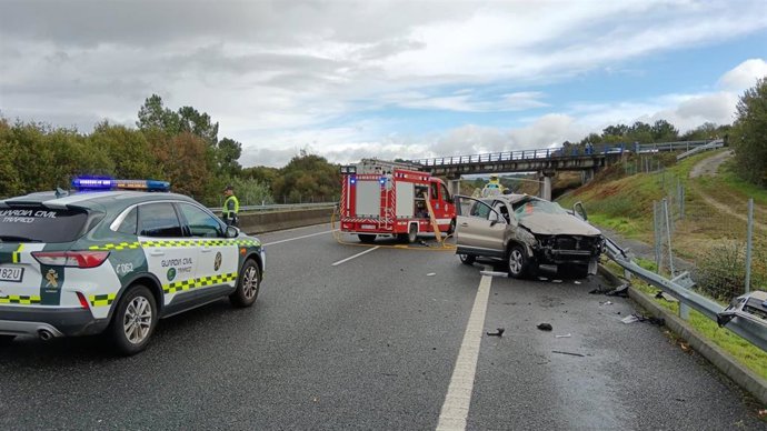 Salida de vía en A Merca (Ourense), a 16 de noviembre de 2025.