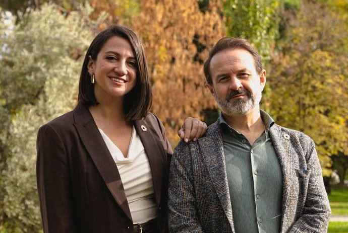 La coportavoz del partido verde en Andalucía, Mar González, y el director general de Derechos de los Animales, José Ramón Becerra