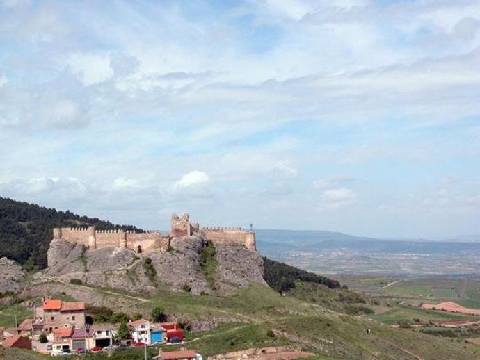Archivo - Pueblo de Clavijo en La Rioja