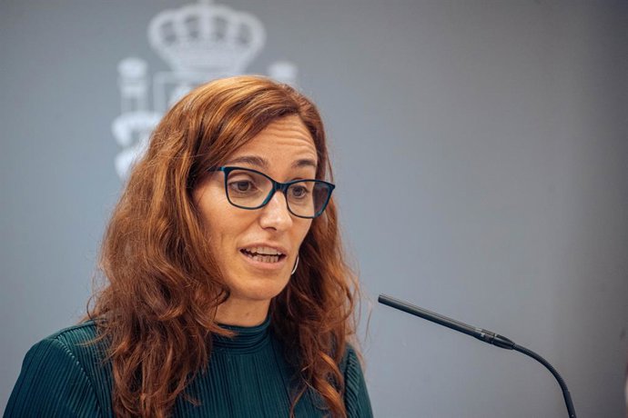 Archivo - Arquivo - A Ministra da Saúde, Mónica García, apresenta o balanço da atividade de doação e transplante para 2023, a partir de 17 de janeiro de 2024, em Madri (Espanha). A Espanha alcançou 5.861 transplantes de órgãos em 2023, o que representa um