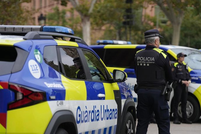 Un agente de la Guàrdia Urbana de Barcelona