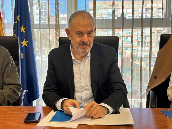 El presidente del Sindicato Central de Regantes del Acueducto Tajo-Segura (Scrats), Lucas Jiménez, comparece ante la Comisión Especial de Estudio sobre la situación del trasvase Tajo-Segura de la Asamblea Regional de Murcia