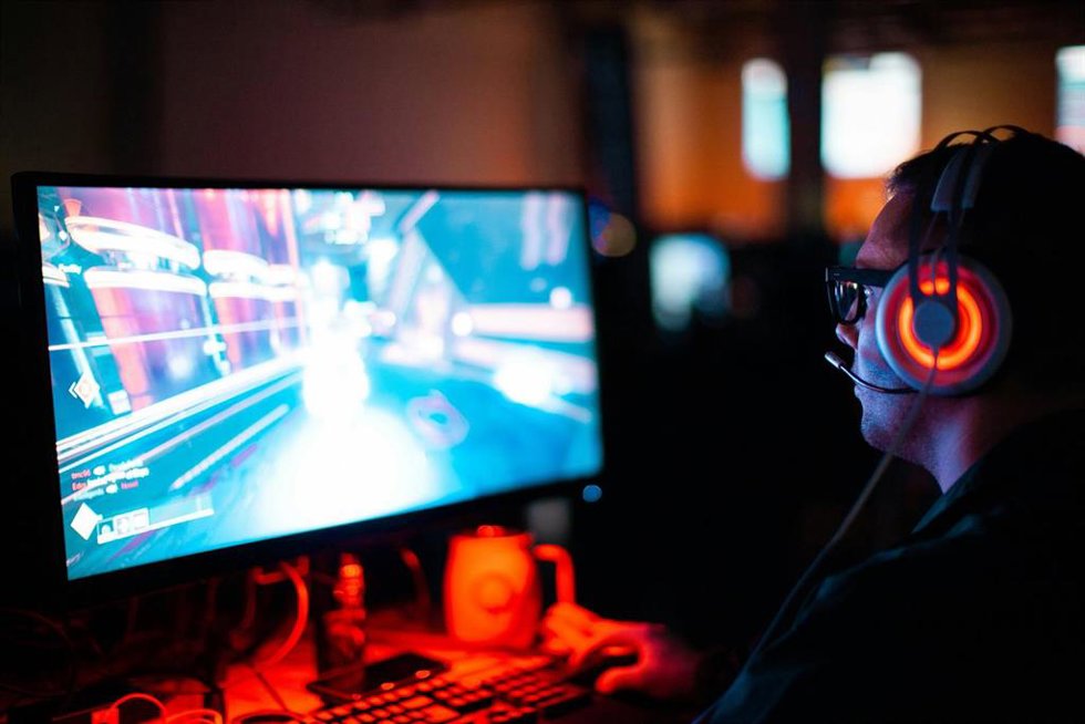Recurso de persona jugando a un videojuego