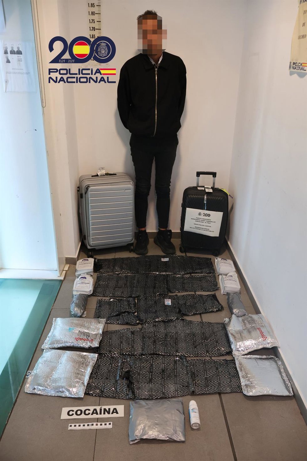 Un detenido con 14,47 kilos de cocaína en su equipaje