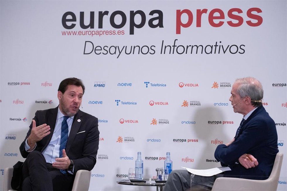 El ministro de Transportes y Movilidad Sostenible, Óscar Puente,