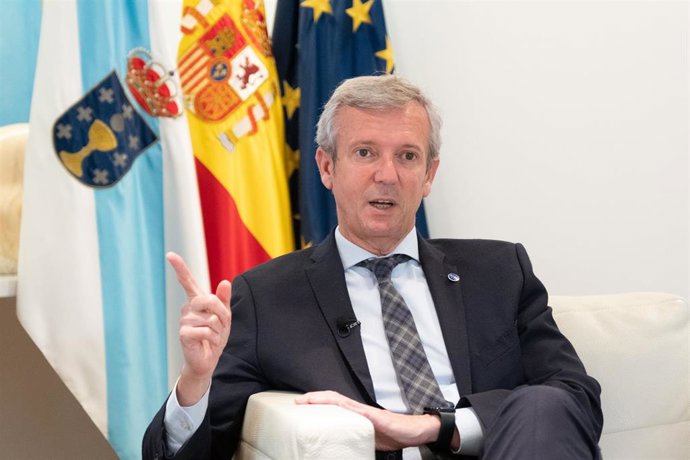 Archivo - El presidente de la Xunta de Galicia, Alfonso Rueda, durante una entrevista para Europa Press.