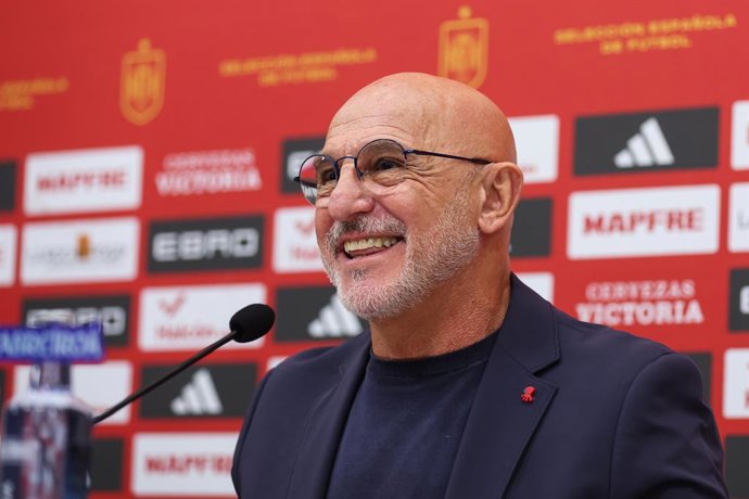 Luis de la Fuente, head coach of Spain, attends a press conference to announce his squad list for the 2026 World Cup qualifying matches against Georgia and Turkey, at the Ciudad del Futbol, on November 7, 2025, in Las Rozas, Madrid, Spain.