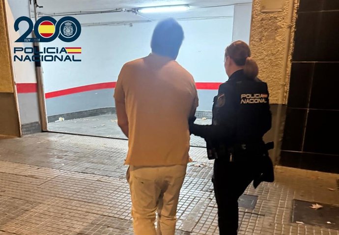 Detenido un hombre por estafar cerca de 55.000 euros a dos compañeros de trabajo en Palma