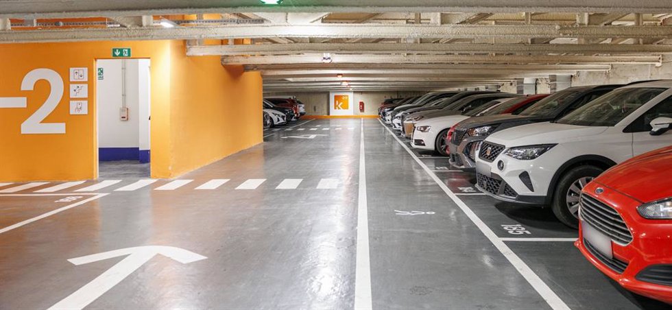 Archivo - Gijón.- Telpark y la Asociación de Comerciantes lanzan descuentos del 70% en dos parkings de la ciudad