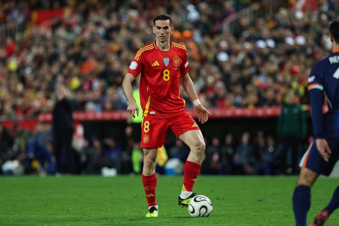 Archivo - El centrocampista de la selección española Fabián Ruiz.