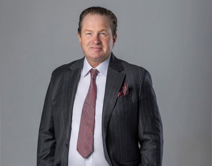 Ignacio Purcell refuerza su compromiso con la educación