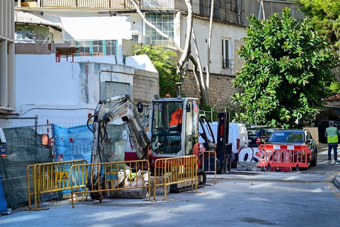 Obras en El Terreno.