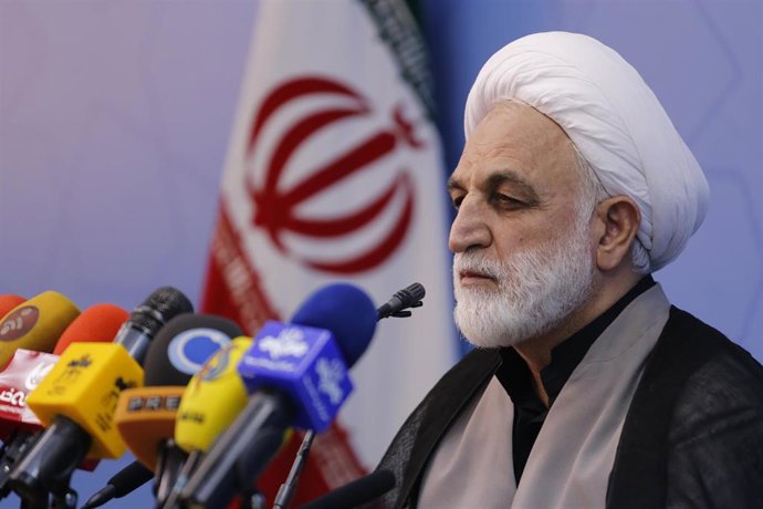 Archivo - El jefe del aparato judicial de Irán, Gholamhosein Mohseni Ejei, durante una rueda de prensa (archivo)