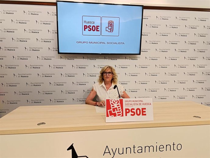 Archivo - La portavoz del PSOE en el Ayuntamiento de Huesca, Silvia Salazar.