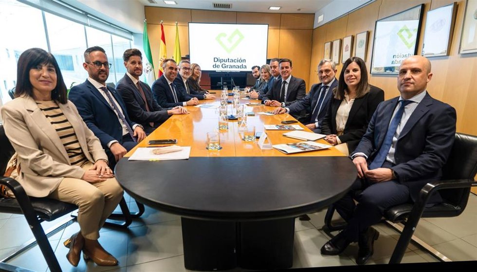 Las diputaciones de Granada y Almería movilizan 5,26 millones de euros de fondos europeos para conectar la Alpujarra