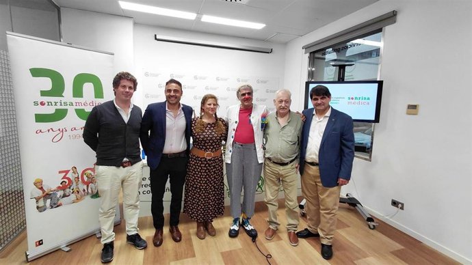 Presentación de la campaña de AECC en Baleares y Sonrisa Médica sobre el impacto del tabaco