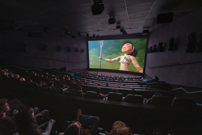 Archivo - Una sala de cine con la tecnología de Dolby Audio.