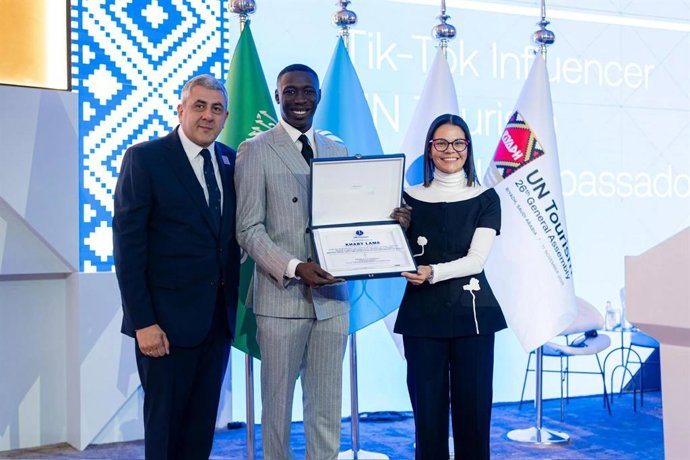 El 'tiktoker' más seguido del mundo, Kahaby Lame, nuevo embajador de ONU Turismo.
