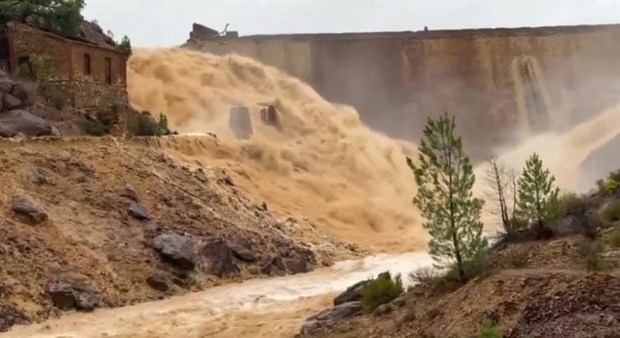 Desbordamiento del barranco Santa María de Nerva (Huelva).
