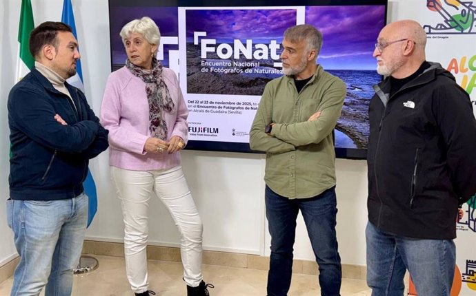La presentación del Encuentro Nacional de Fotógrafos de Naturaleza (Fonat) en Alcalá de Guadaíra (Sevilla).
