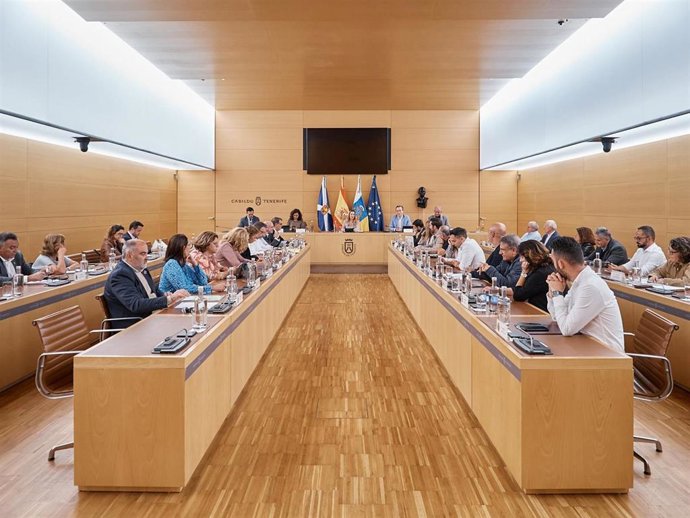 Reunión del Consejo Insular de Administración Territorial de Tenerife para presentar el presupuesto del Cabildo de 2026